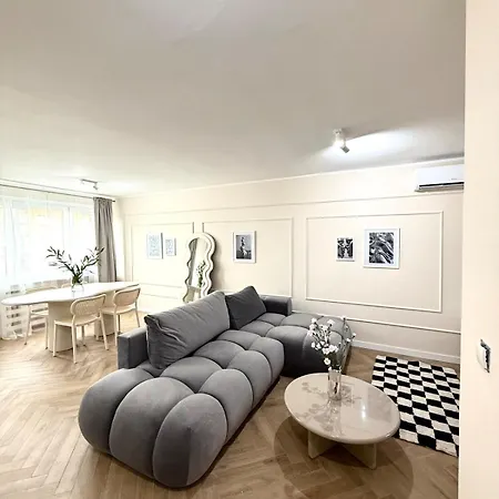 Centrum Z Klimatyzacją Apartament *